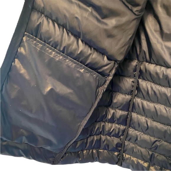 Primary Rainbow Bright Stripe Lightweight Puffer Navy Jacket, Womens size Medium - Picture 7 of 11